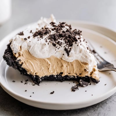 Peanut Butter Oreo Pie